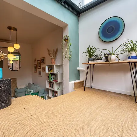 Holiday home L Echappee Belle - Maison 2 A Bordeaux